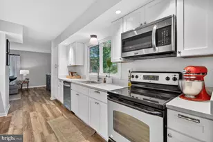 11201 Wedge Dr, Reston, VA 20190 - Photo 7