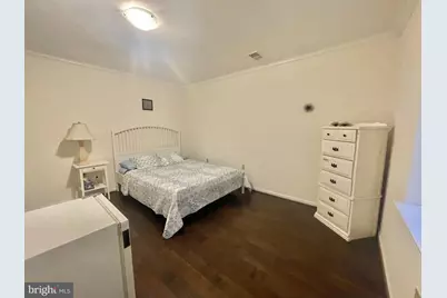 8526 Raglan Road, Vienna, VA 22182 - Photo 5