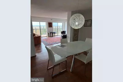 8340 Greensboro Drive #1001, McLean, VA 22102 - Photo 5