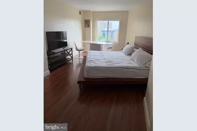 8340 Greensboro Drive #1001, McLean, VA 22102 - Photo 11