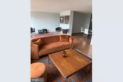8340 Greensboro Drive #1001, McLean, VA 22102 - Photo 3