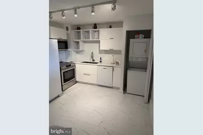 8340 Greensboro Drive #1001, McLean, VA 22102 - Photo 7