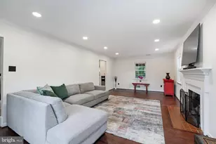 7810 Hayfield Rd, Alexandria, VA 22315 - Photo 13