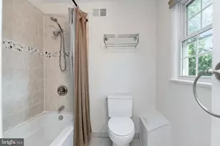 7810 Hayfield Rd, Alexandria, VA 22315 - Photo 33