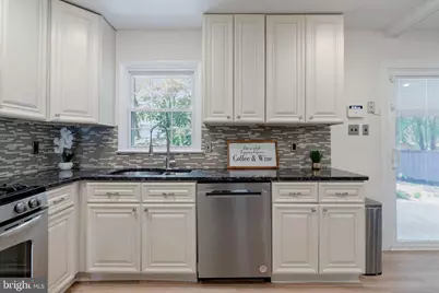 7810 Hayfield Road, Alexandria, VA 22315 - Photo 25