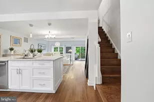 5629 Ridge View Dr, Alexandria, VA 22310 - Photo 5