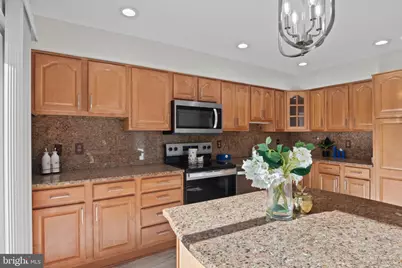 11164 Saffold Way, Reston, VA 20190 - Photo 5