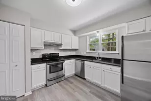 6022 Westbourne Pl, Centreville, VA 20120 - Photo 5