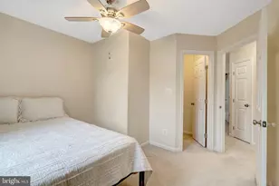 14346 Stonewater Ct, Centreville, VA 20121 - Photo 29