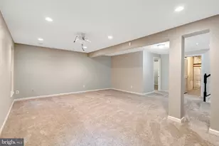 14346 Stonewater Ct, Centreville, VA 20121 - Photo 41