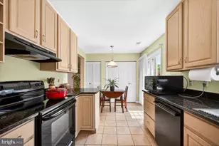 3341 Oakshade Ct, Fairfax, VA 22033 - Photo 13