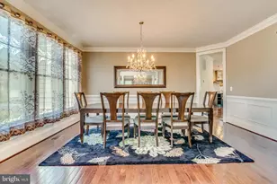 1751 Tysons Crest Ln, Vienna, VA 22182 - Photo 5