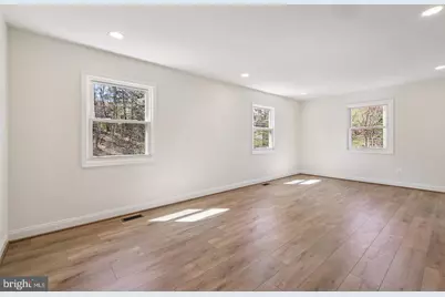 9662 Westport Lane, Burke, VA 22015 - Photo 11