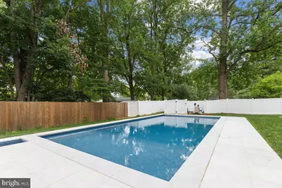 1002 Avery Court SW, Vienna, VA 22180 - Photo 21