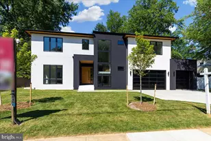 1002 Avery Ct SW, Vienna, VA 22180 - Photo 3