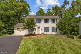 8044 Winding Way Ct, Springfield, VA 22153 - Photo 1