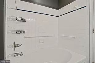 2921 Deer Hollow Way, Fairfax, VA 22031 - Photo 13