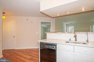 5958 Founders Hill Dr, Alexandria, VA 22310 - Photo 5