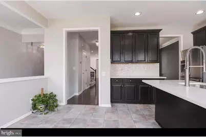 13118 Rose Petal Circle, Herndon, VA 20171 - Photo 7