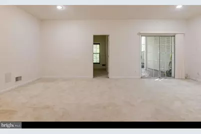 13118 Rose Petal Circle, Herndon, VA 20171 - Photo 27