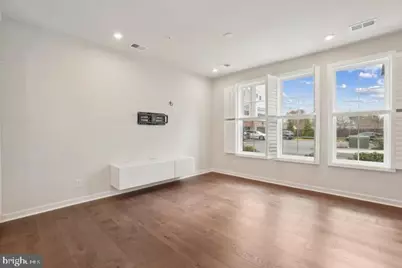 7528 Sawyer Farm Way, McLean, VA 22102 - Photo 5