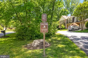 10103 Sassafras Woods Ct, Burke, VA 22015 - Photo 31