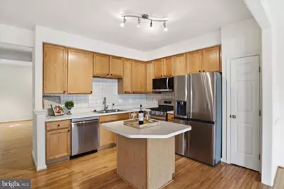 13662 Saint Johns Wood Place, Herndon, VA 20171 - Photo 15