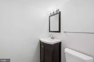 2111 Statute Ln, Vienna, VA 22181 - Photo 43