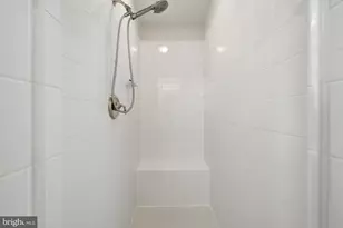 2111 Statute Ln, Vienna, VA 22181 - Photo 27