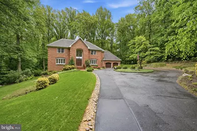 8605 Cherry Drive, Fairfax, VA 22031 - Photo 5