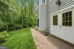 8605 Cherry Dr, Fairfax, VA 22031 - Photo 61