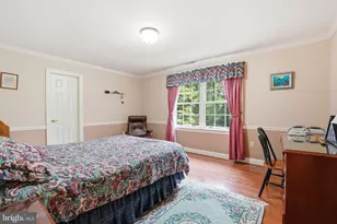 8605 Cherry Dr, Fairfax, VA 22031 - Photo 39