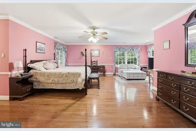 8605 Cherry Drive, Fairfax, VA 22031 - Photo 25