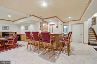 8605 Cherry Dr, Fairfax, VA 22031 - Photo 49
