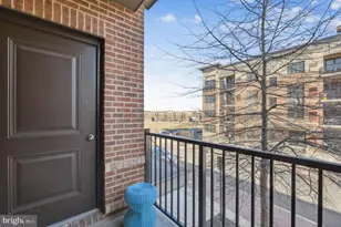 9521 Bastille St, Fairfax, VA 22031 - Photo 15