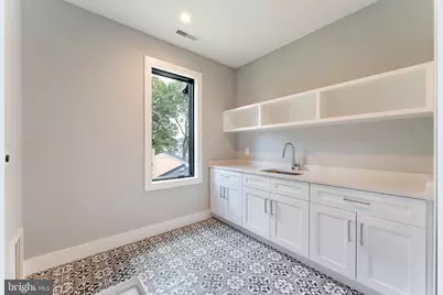 6908 Southridge Drive, McLean, VA 22101 - Photo 45