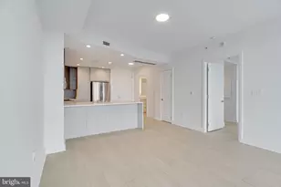 8220 Crestwood Heights Dr, McLean, VA 22102 - Photo 11