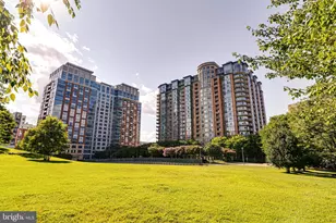 8220 Crestwood Heights Dr, McLean, VA 22102 - Photo 23