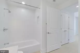 8220 Crestwood Heights Dr, McLean, VA 22102 - Photo 19
