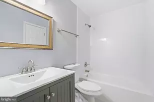 14823 Bolton Rd, Centreville, VA 20121 - Photo 13