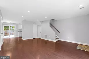 14823 Bolton Rd, Centreville, VA 20121 - Photo 9