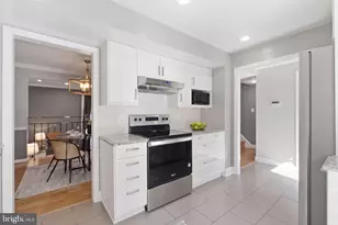 5278 Bradgen Ct, Springfield, VA 22151 - Photo 7