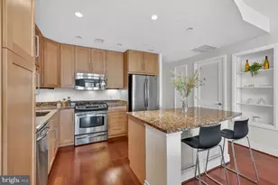 8220 Crestwood Heights Dr, McLean, VA 22102 - Photo 7