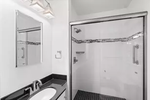7429 Westwood Park Ln, Falls Church, VA 22046 - Photo 19