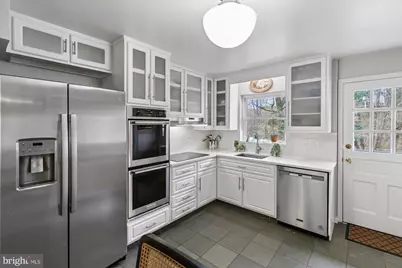 6309 Mori Street, McLean, VA 22101 - Photo 9