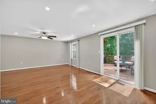 6059 Clerkenwell Ct, Burke, VA 22015 - Photo 7
