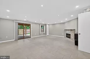 6059 Clerkenwell Ct, Burke, VA 22015 - Photo 33