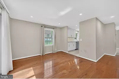 6059 Clerkenwell Court, Burke, VA 22015 - Photo 9