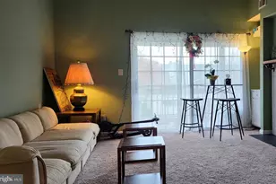 10204 Ashbrooke Ct, Oakton, VA 22124 - Photo 3