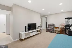 5947 Burnside Landing Dr, Burke, VA 22015 - Photo 33